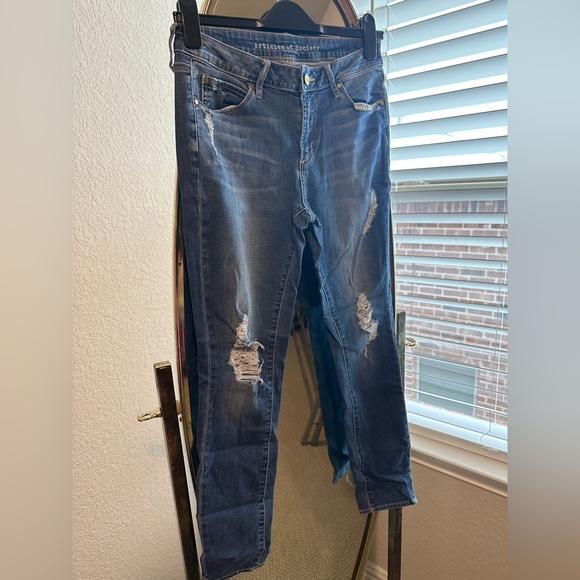 Jeans - Picture 2 of 5